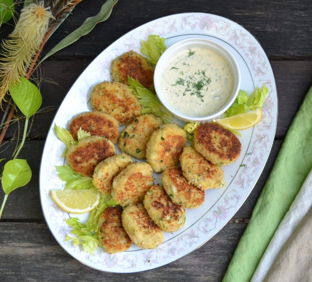 Cod Fish Cakes with Tartar Sauce 白身魚のフィッシュケーキ US Southern Kitchen