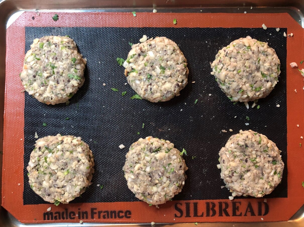 Blackeyed Pea Burgers ブラックアイドピーバーガー US Southern Kitchen