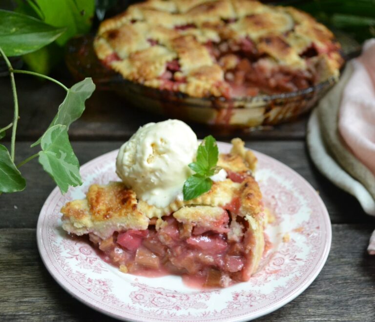 ストロベリールバーブパイのレシピ