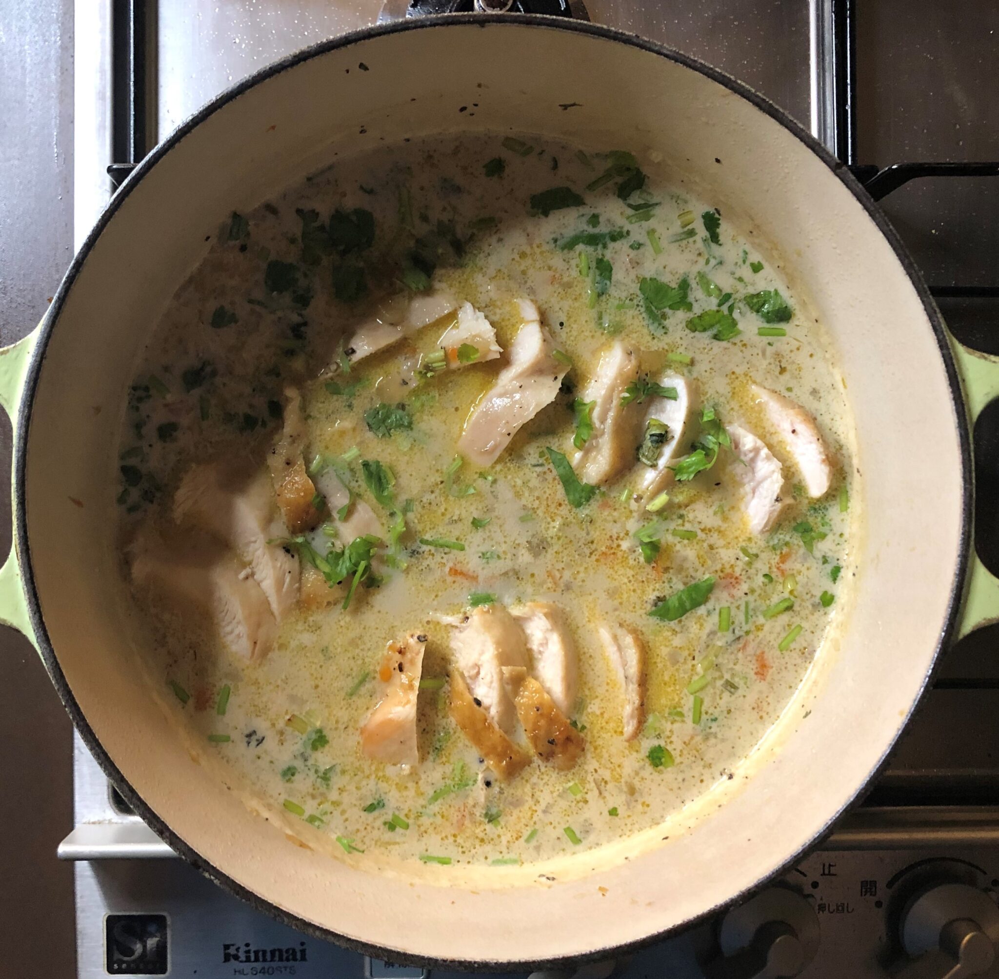 クリーミーターキーワイルドライススープのレシピ