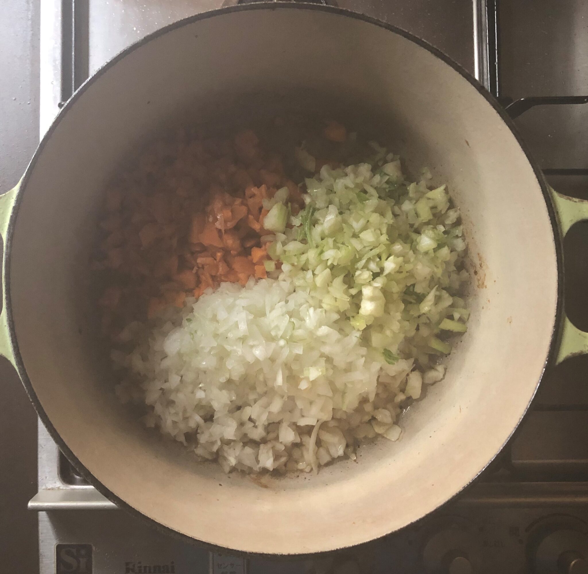 クリーミーターキーワイルドライススープのレシピ