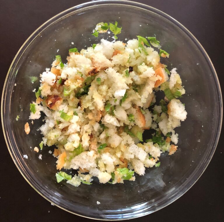 スロークッカーの葬儀用ポテト（ハッシュブラウンキャセロール）のレシピ