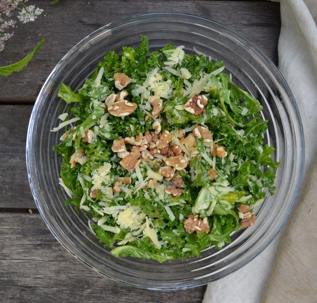 Kale and Walnut Salad ケールと胡桃のサラダ US Southern Kitchen