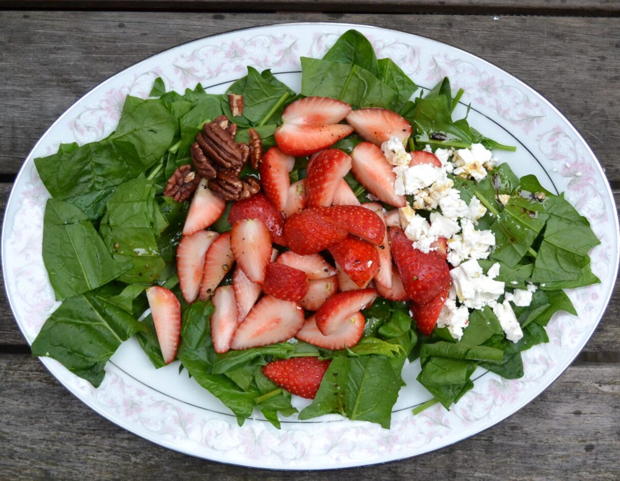 Spinach Strawberry Salad 苺とほうれん草のサラダ US Southern Kitchen