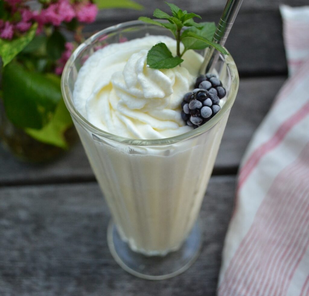 Vanilla Milkshake バニラミルクシェイク – US Southern Kitchen